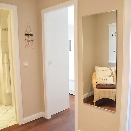 Schönes Neues Hochwertig Renoviertes 2-zimmer In Der 4. Etage. Westerland