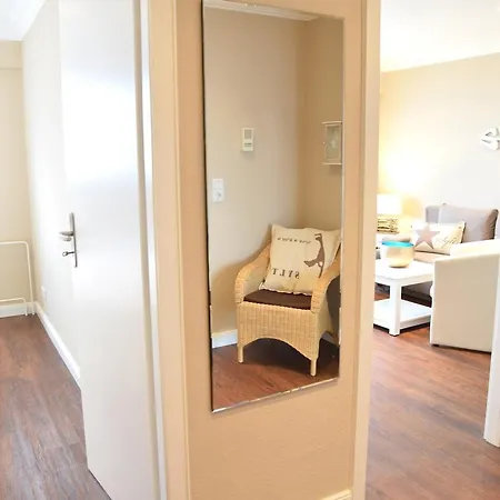 Schoenes Neues Hochwertig Renoviertes 2-zimmer In Der 4. Etage. Apartament Westerland