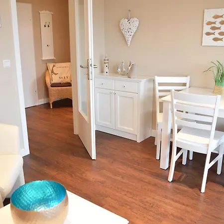 Appartement Schoenes Neues Hochwertig Renoviertes 2-zimmer In Der 4. Etage. Westerland