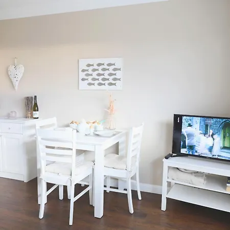 Schoenes Neues Hochwertig Renoviertes 2-zimmer In Der 4. Etage. Westerland