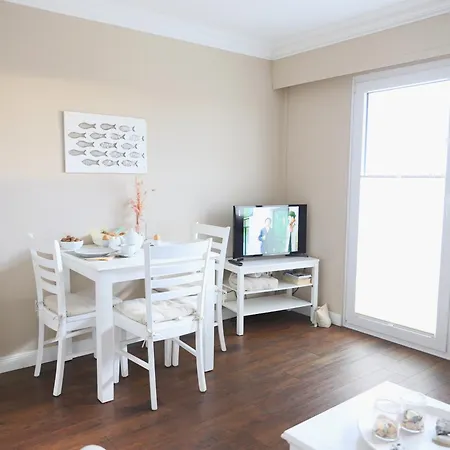 Schoenes Neues Hochwertig Renoviertes 2-zimmer In Der 4. Etage. Westerland