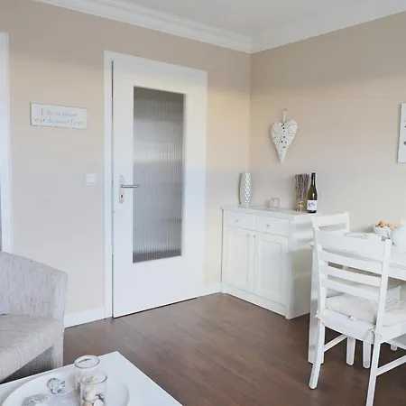 Schoenes Neues Hochwertig Renoviertes 2-zimmer In Der 4. Etage. * Westerland